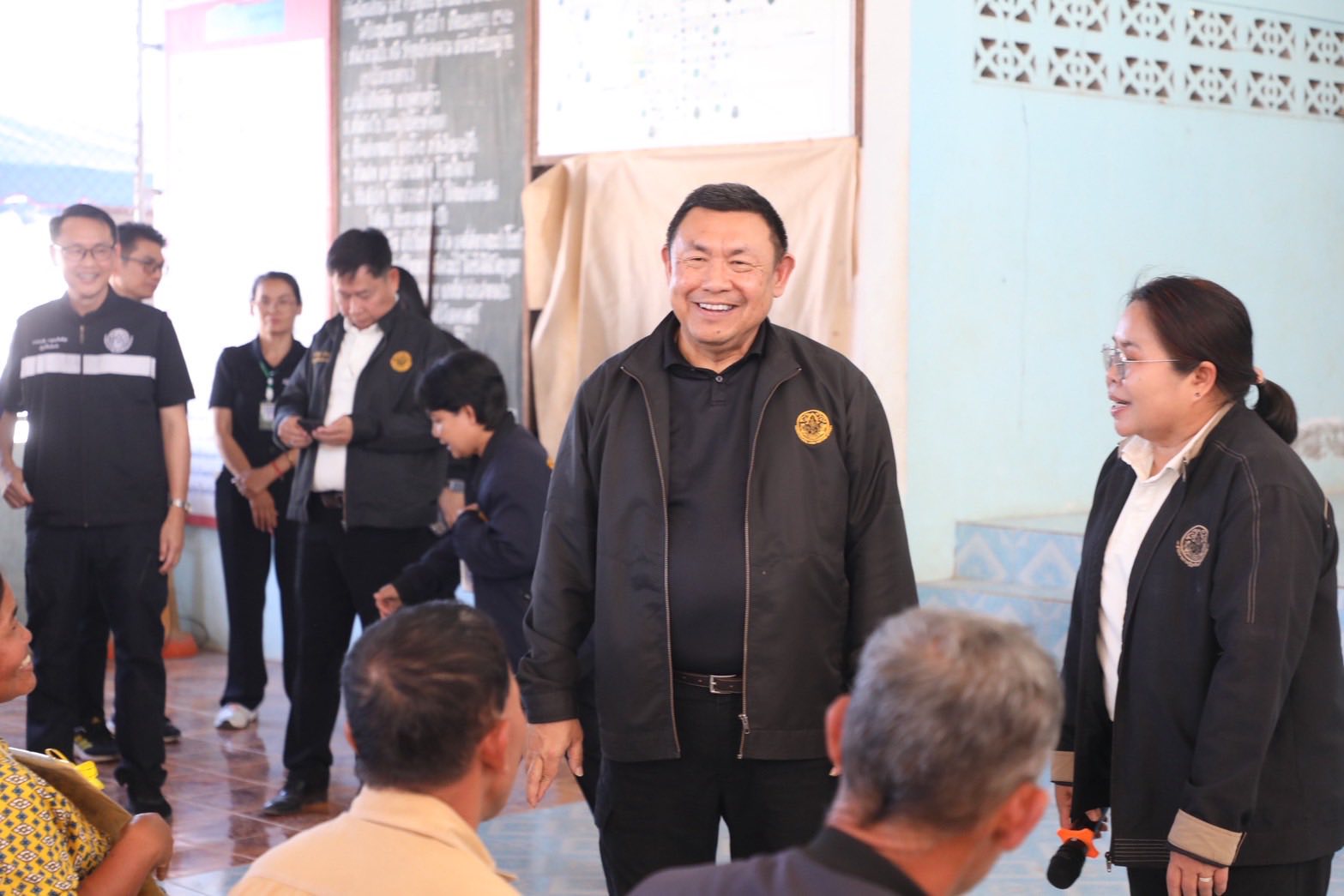 title - “ส.ป.ก. ไม่ทิ้งใครไว้ข้างหลัง” เลขาฯ สั่งลุย ศูนย์เคลื่อนที่ เร่งช่วยเกษตรกรในเขตปฏิรูปที่ดินในพื้นที่เสี่ยงภัย